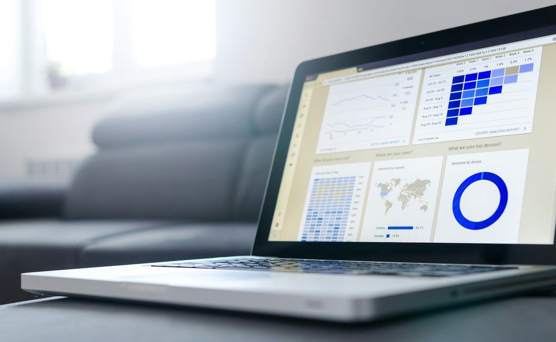 Börcsök Erzsébet Design & Tech